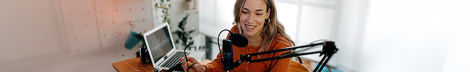 Podcasting & Audio Storytelling