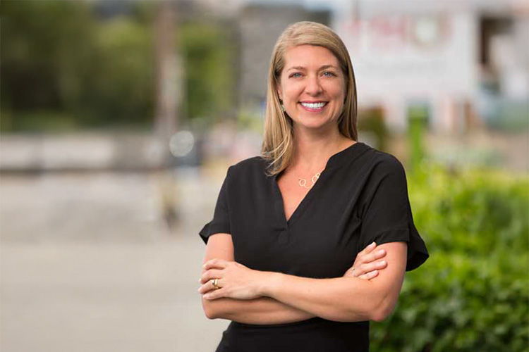 Author Kate Dixon